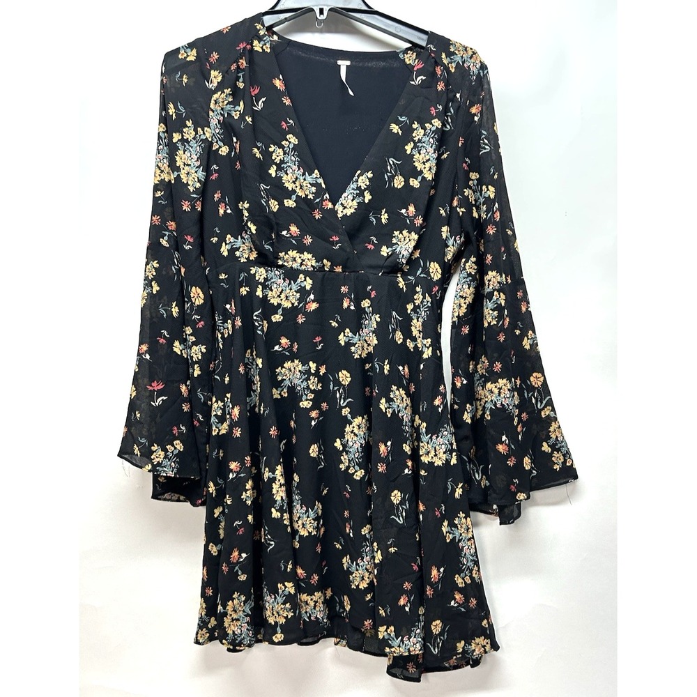 Free People Women's Black Floral Medium Polyester V-Neck Long Blouse (C4)